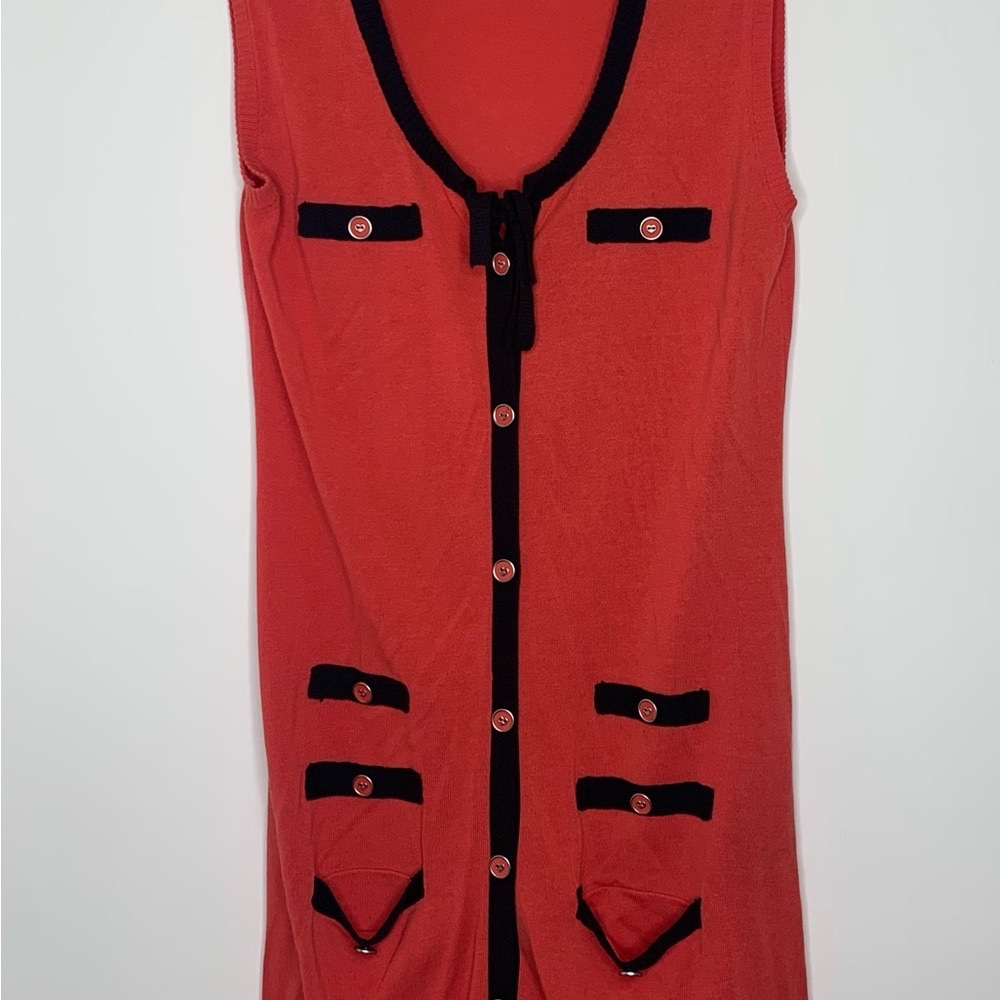 Stylish Red and Black Sleeveless Sweater Dress